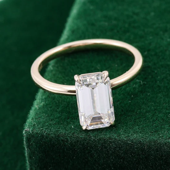 Edler Schmuck 14K Gelbgold Vvs Def Farbe Moissanit Diamant Smaragdschliff Handgefertigter Verlobungsring für Frauen Großhandelspreis